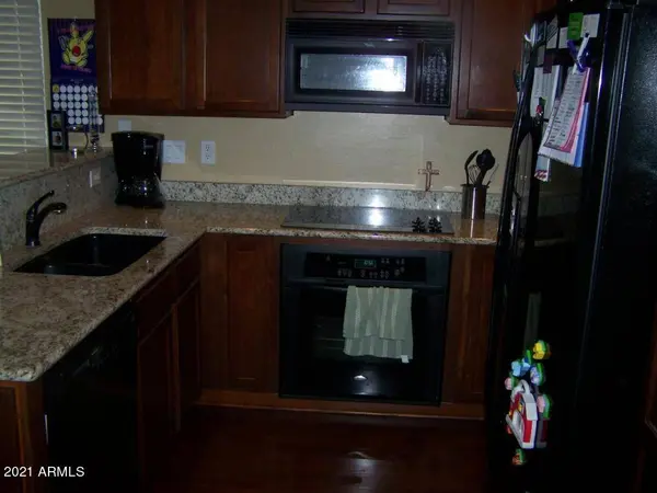 5735 S 21ST Place, Phoenix, AZ 85040