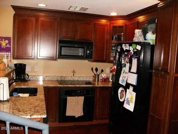 5735 S 21ST Place, Phoenix, AZ 85040