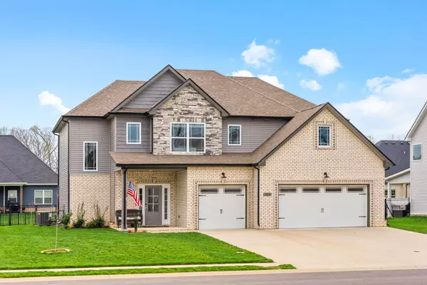 1135 Chagford Dr, Clarksville, TN 37043