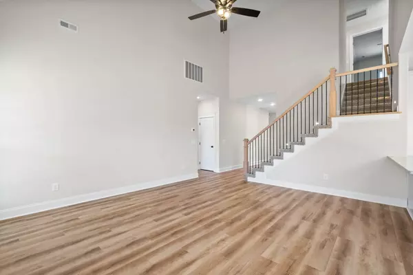 214 Harvest Moon Dr, Clarksville, TN 37043