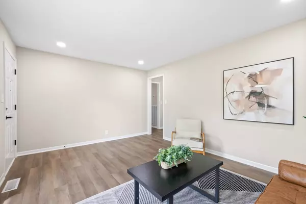 206 Maplewood Dr, Clarksville, TN 37042