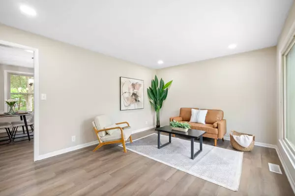 206 Maplewood Dr, Clarksville, TN 37042