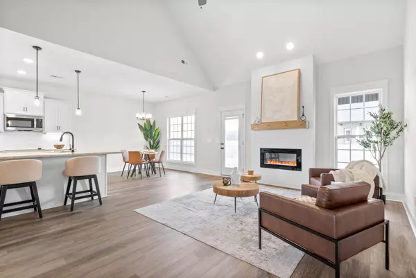 117 Aspen Pine Dr, Clarksville, TN 37043