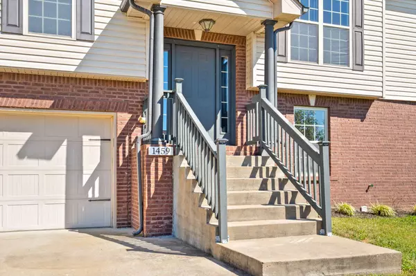 1459 Raven Rd, Clarksville, TN 37042