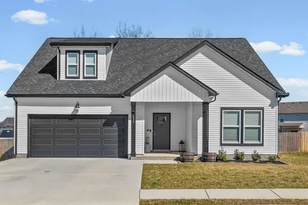 239 Donegal Dr, Clarksville, TN 37042