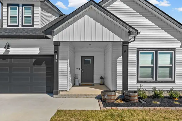 239 Donegal Dr, Clarksville, TN 37042