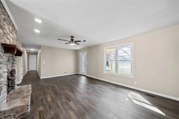 561 Campfire Dr, Murfreesboro, TN 37129