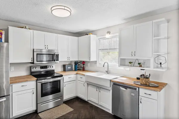 710 Donna Ct, Clarksville, TN 37042