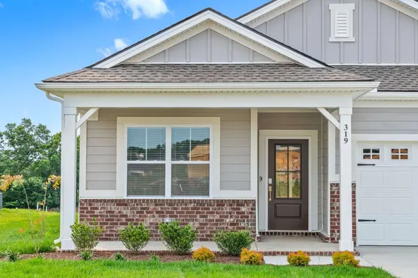 319 Lacewing Ln, Clarksville, TN 37043