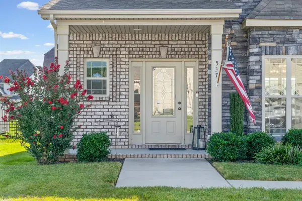 537 Bowden Dr, Clarksville, TN 37043