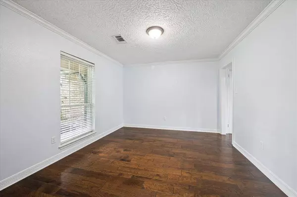 1403 Festival DR, Houston, TX 77062