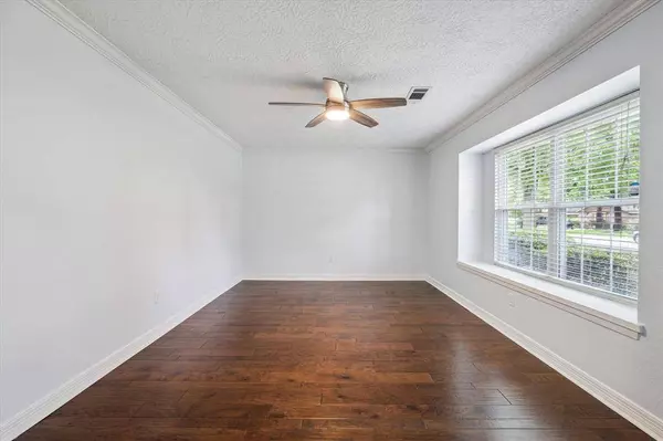 1403 Festival DR, Houston, TX 77062