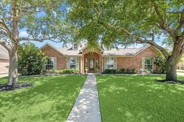 11303 Freestone AVE, Pearland, TX 77584
