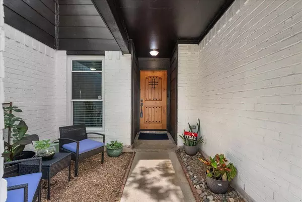 2426 Laura LN, Pearland, TX 77581