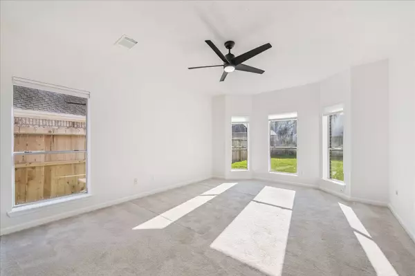 315 Vantage Pointe CIR, League City, TX 77573