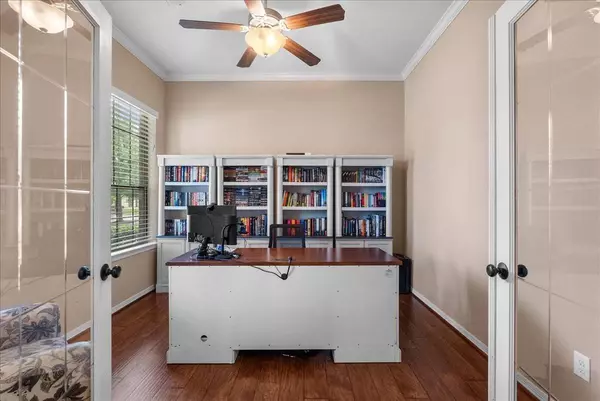 606 West FORK, Webster, TX 77598