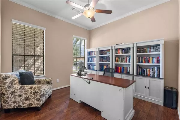 606 West FORK, Webster, TX 77598