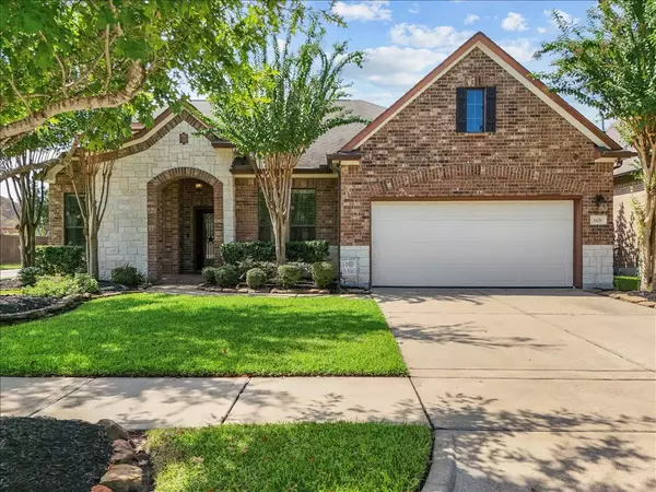 606 West FORK, Webster, TX 77598