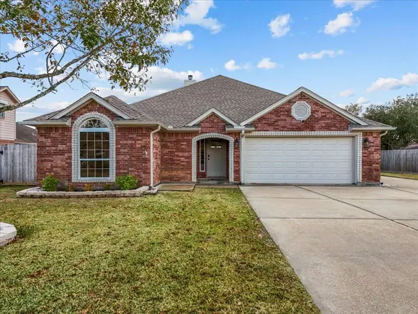 12 Prairie Knoll DR, Santa Fe, TX 77510