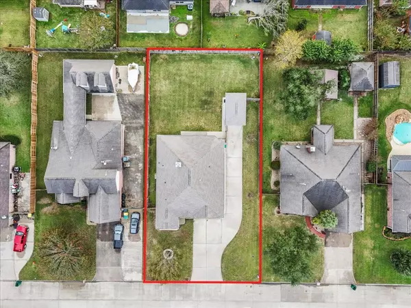 12 Prairie Knoll DR, Santa Fe, TX 77510