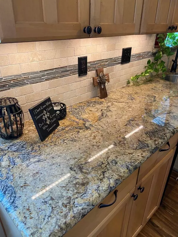 16107 Tibet RD, Friendswood, TX 77546