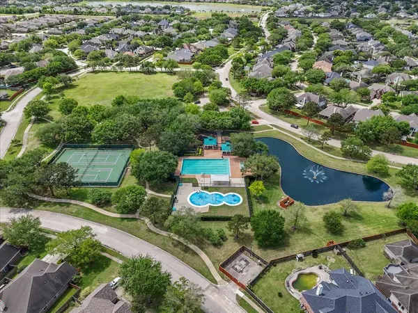 2128 Winding Springs DR, League City, TX 77573