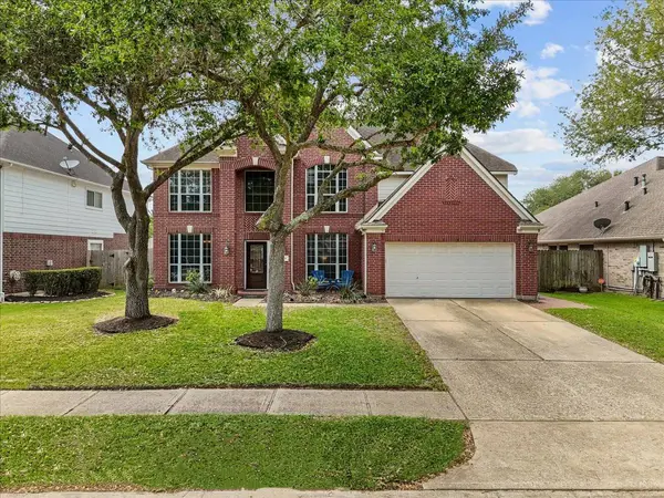 2128 Winding Springs DR, League City, TX 77573