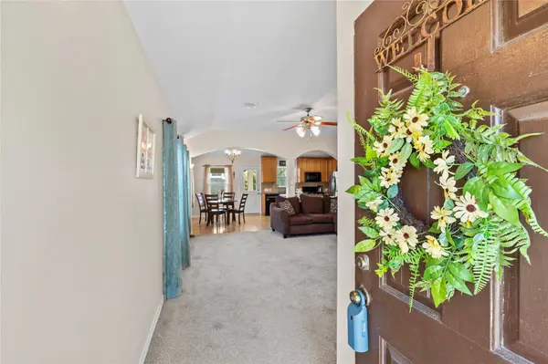 878 Driftwood LN, La Marque, TX 77568