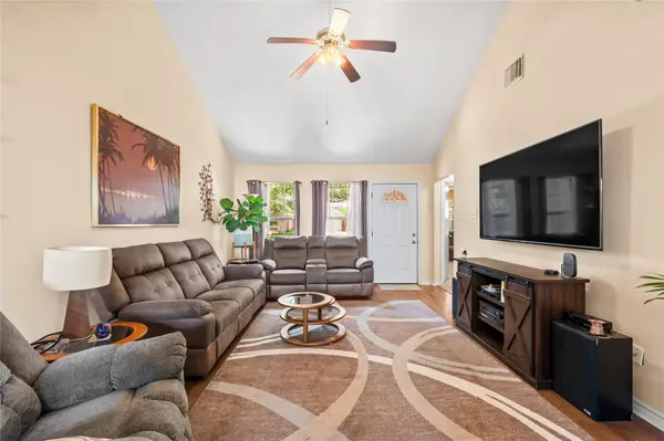 5501 Rio Sabinas ST, Rosharon, TX 77583