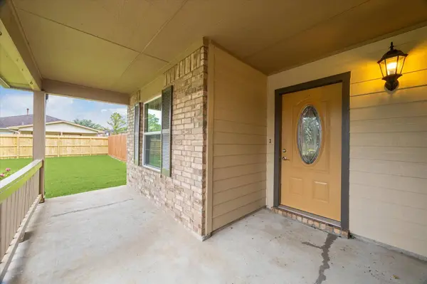 3402 Fox CT, Pearland, TX 77581