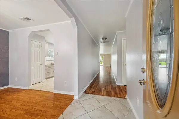3402 Fox CT, Pearland, TX 77581