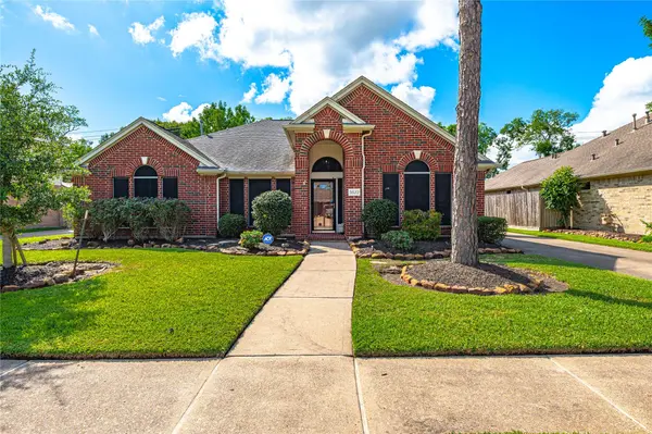 3522 Pine Chase DR, Pearland, TX 77581