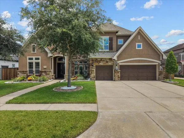 1817 Eagle Creek DR, Friendswood, TX 77546