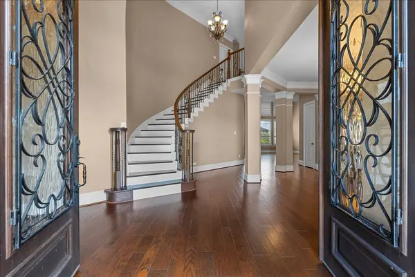 1817 Eagle Creek DR, Friendswood, TX 77546