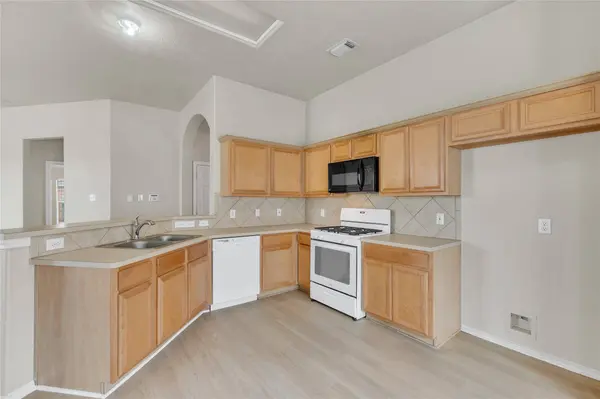 5010 Blanco DR, Pearland, TX 77584