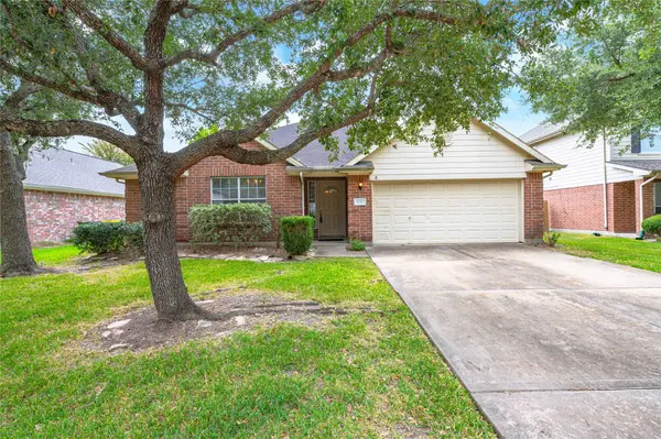 5010 Blanco DR, Pearland, TX 77584