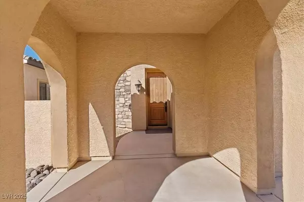 284 Via Di Citta DR, Henderson, NV 89011