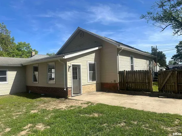 812 E Murray ST, Macomb, IL 61455