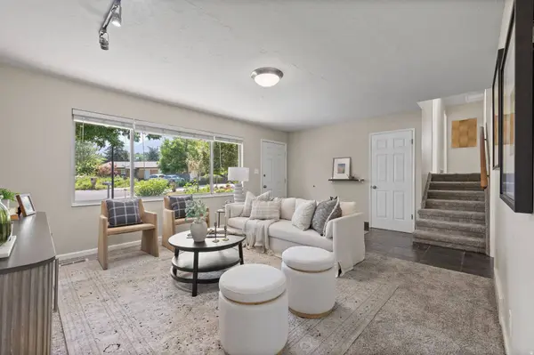 2370 E QUAIL RUN CIR, Sandy, UT 84093
