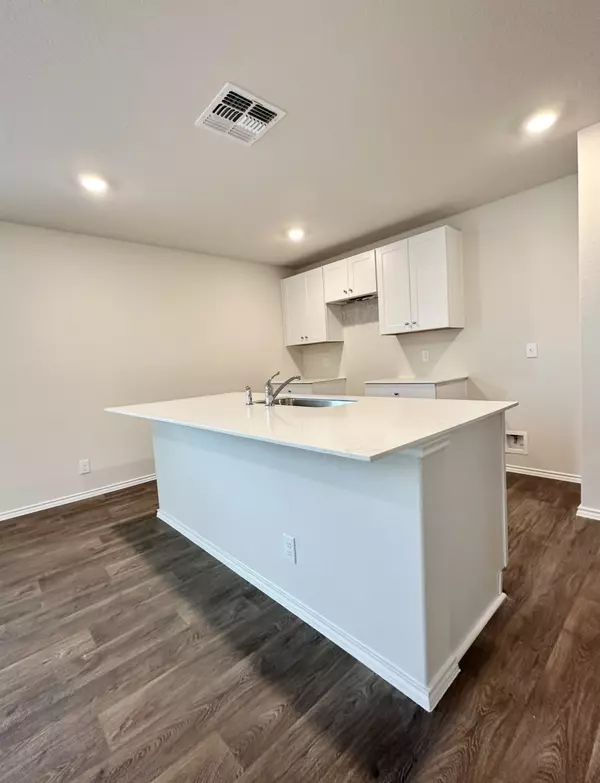 San Antonio, TX 78253-7386,14111 Shale Path