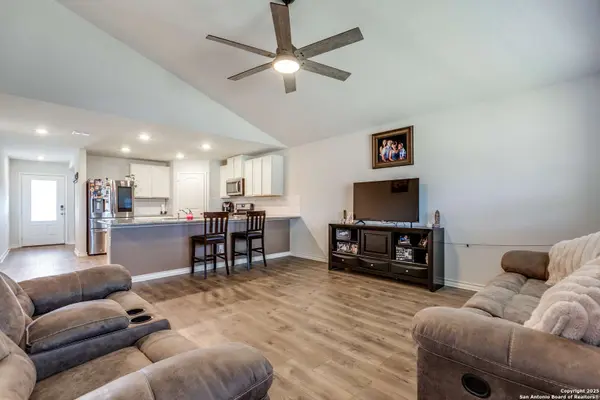 6539 ENCORE OAKS, San Antonio, TX 78252-1851