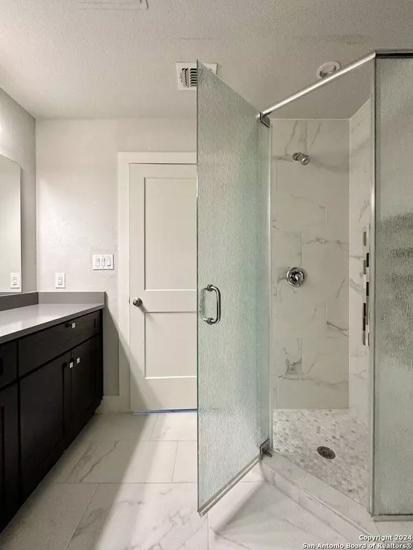 831 terrell UNIT 103, San Antonio, TX 78209