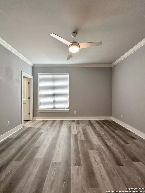 831 terrell UNIT 103, San Antonio, TX 78209