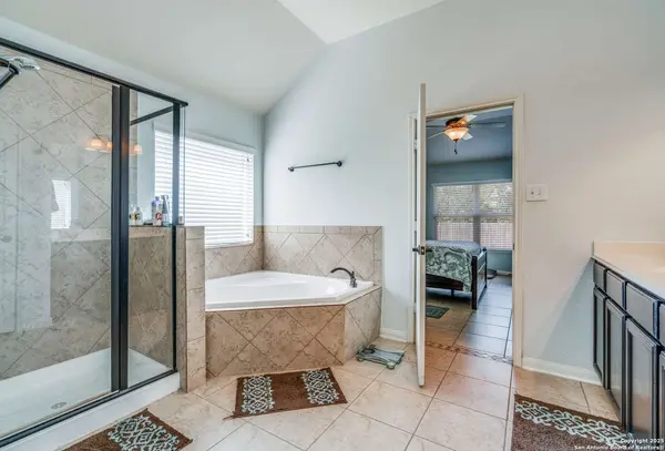 6176 Iris Run, New Braunfels, TX 78213