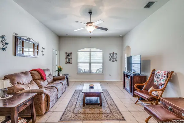 6176 Iris Run, New Braunfels, TX 78213
