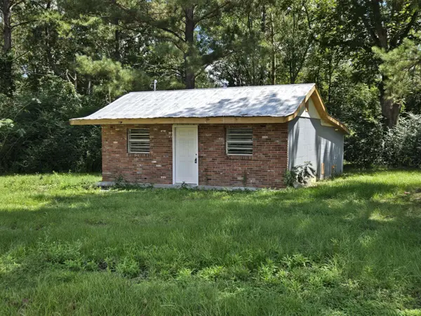 2313 MS-13, Lumberton, MS 39455