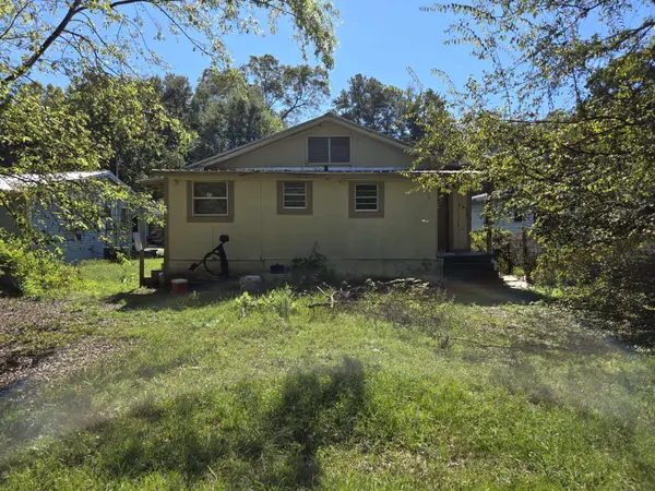 1135 McConkey St., Laurel, MS 39440