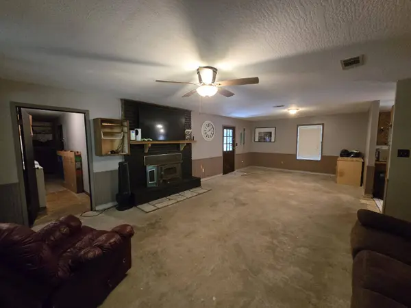 542 Southgate Rd., Hattiesburg, MS 39401