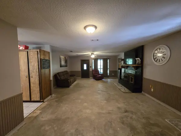 542 Southgate Rd., Hattiesburg, MS 39401
