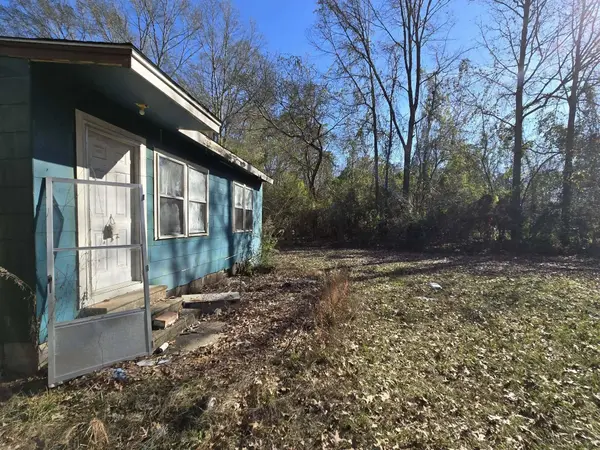 105 Scotland Cir., Hattiesburg, MS 39401